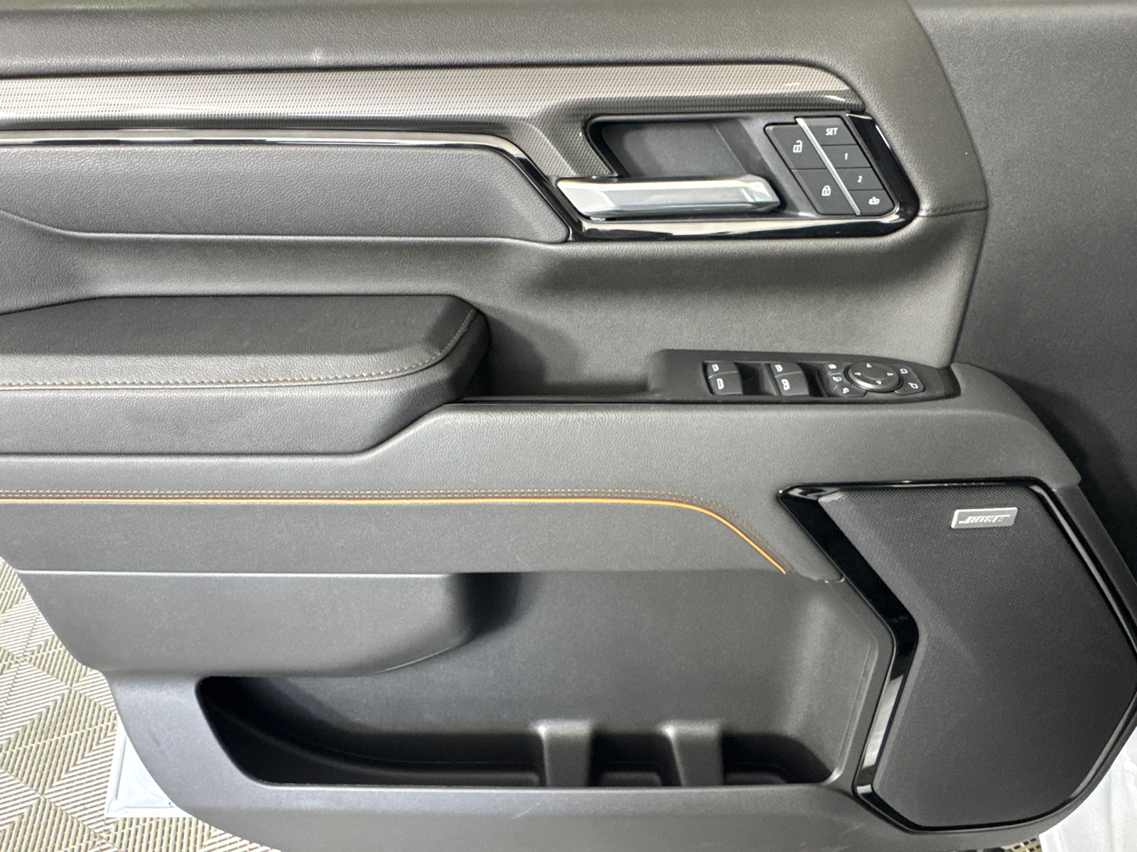 Car Image 9