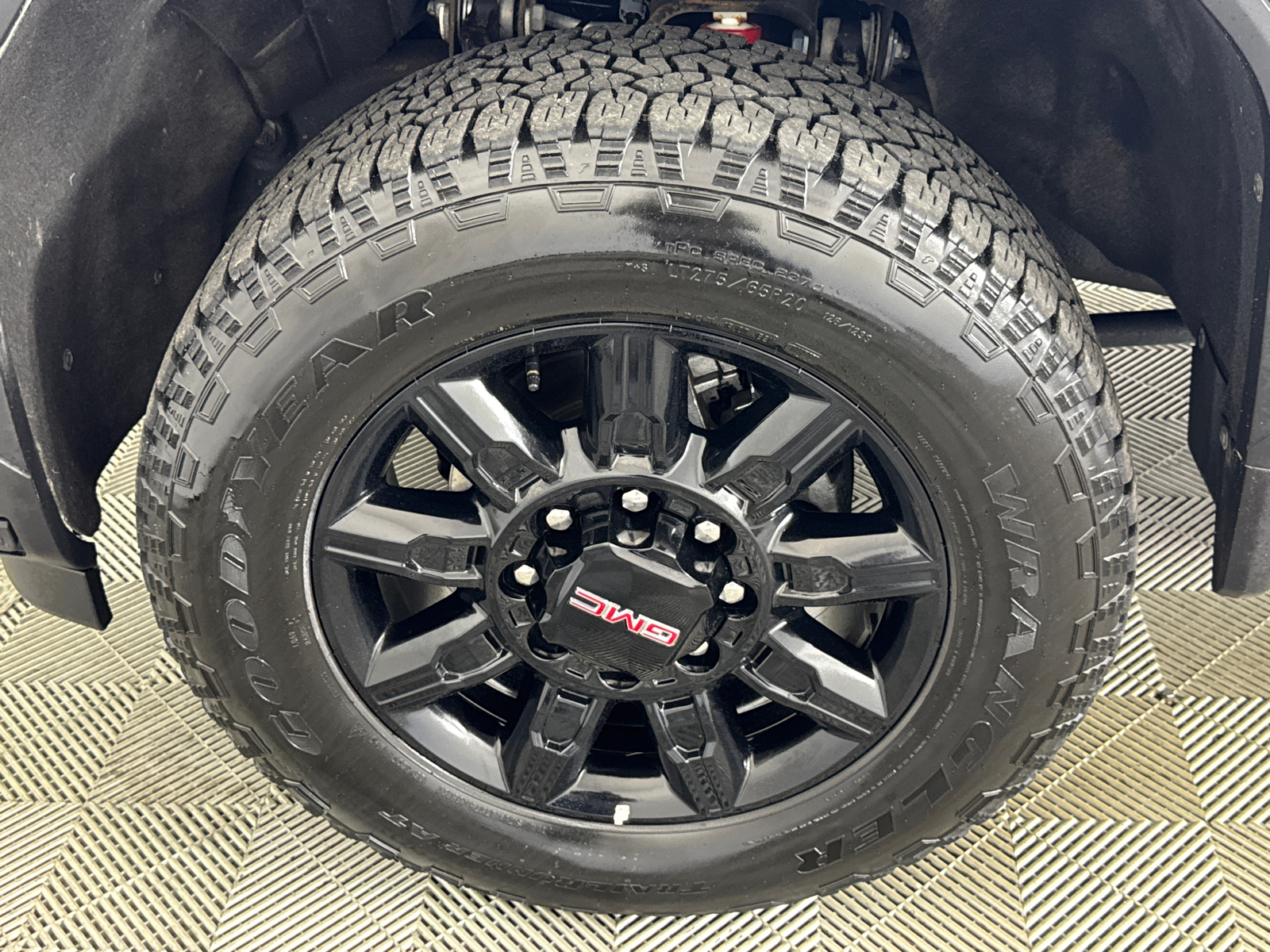 Car Image 10
